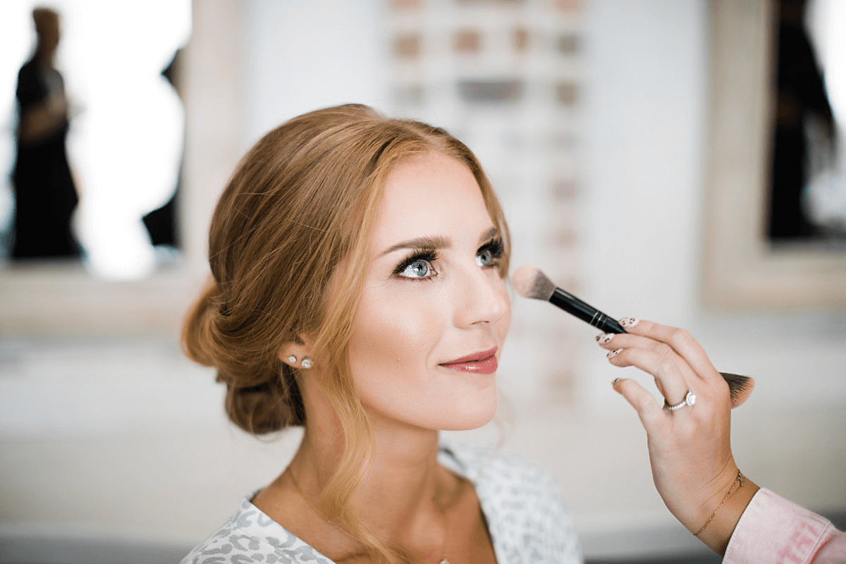What Is Airbrush Makeup, And Do Brides Need It For Their Wedding Day